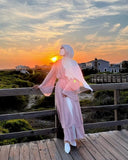Aisha Abaya con hijab