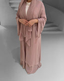 Aisha Abaya con hijab