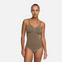 Body moldeador con braguita incorporada