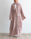 Aisha Abaya con hijab