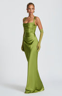 Vestido maxi Calanthe en oliva
