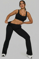 Legging Flare Cintura en V Latte – Ajuste favorecedor
