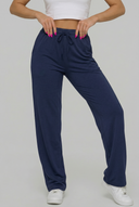 Pantalón clásico – en azul oscuro, gris y negro elegante